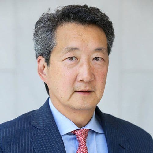 Victor Cha headshot