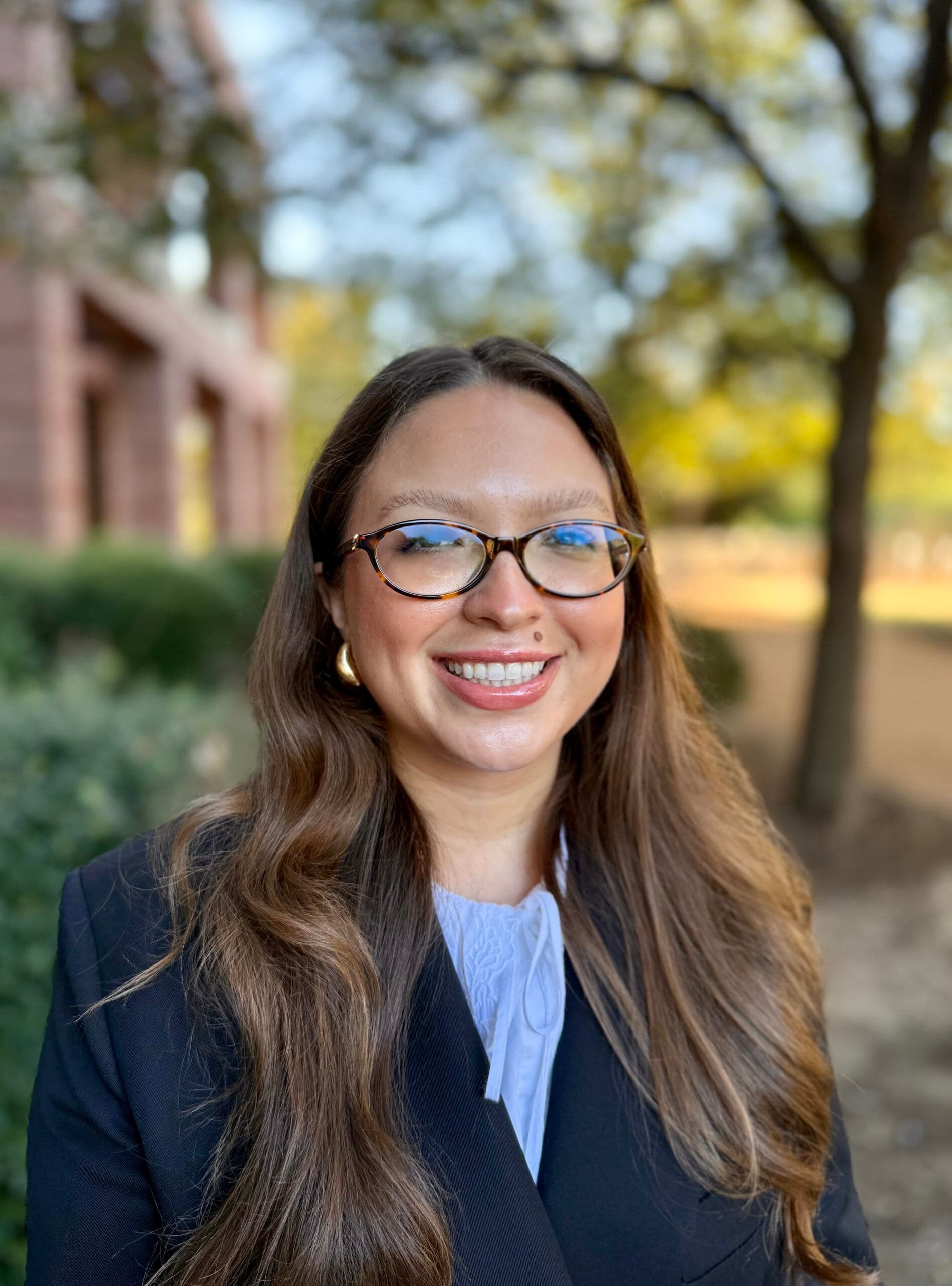 Olivia Hernández headshot