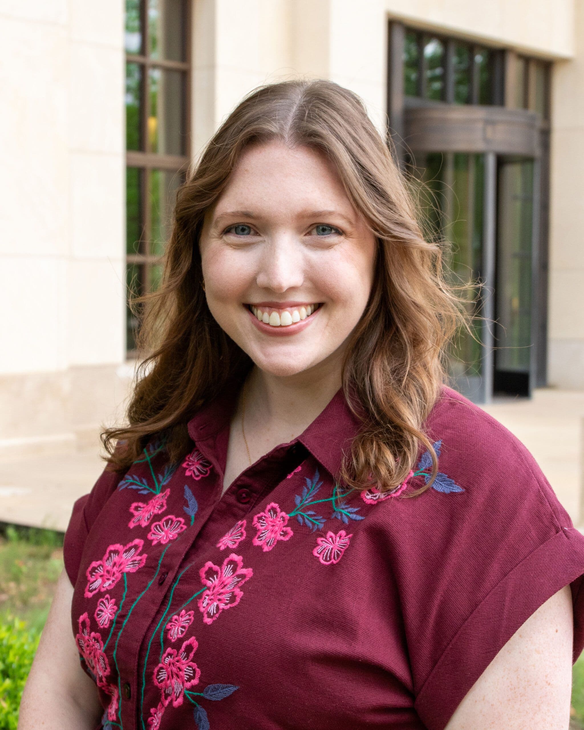 Hannah Fallon headshot