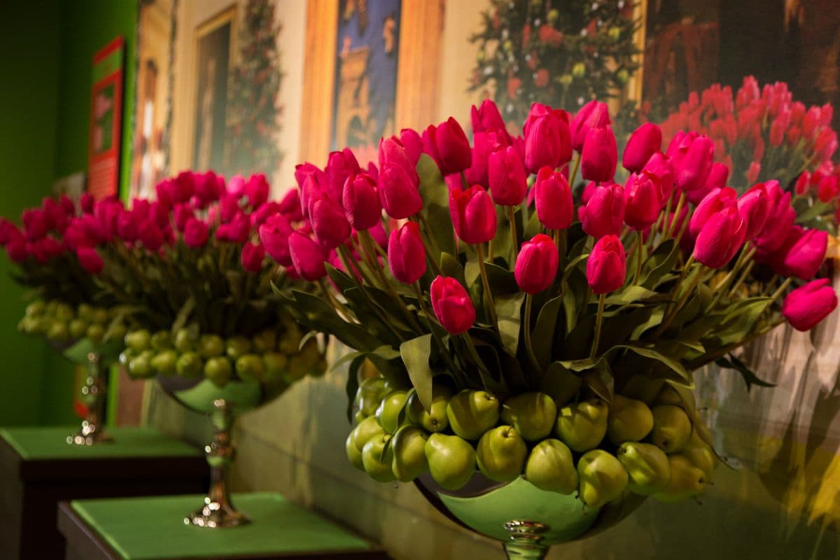 Bright and Beautiful at Home: Holiday Floral Workshop