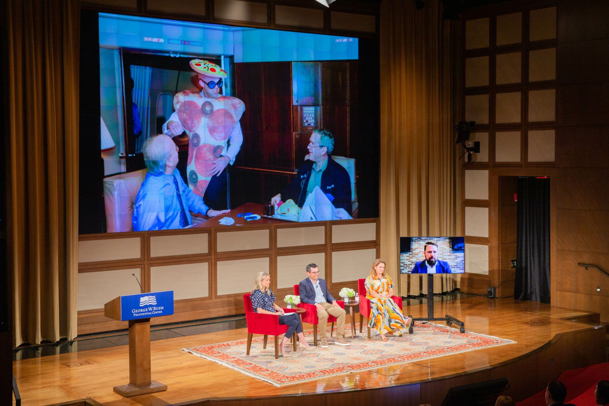 43 Club: An Insider's View of the White House