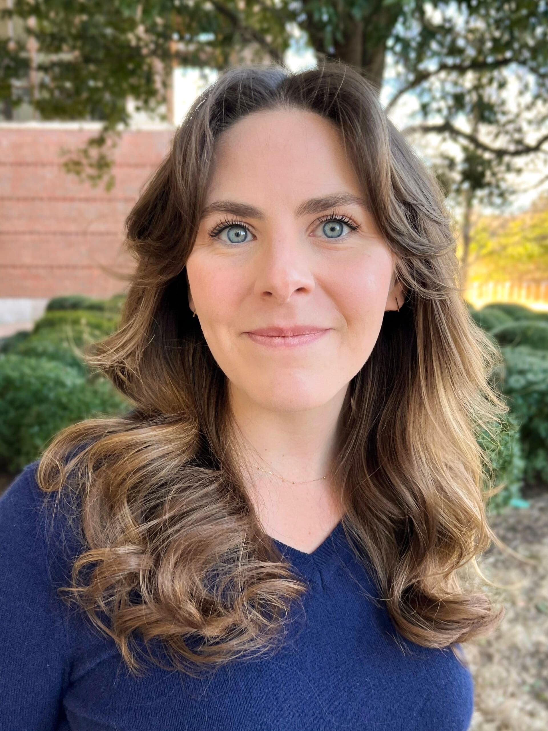 Alexis Yelvington headshot